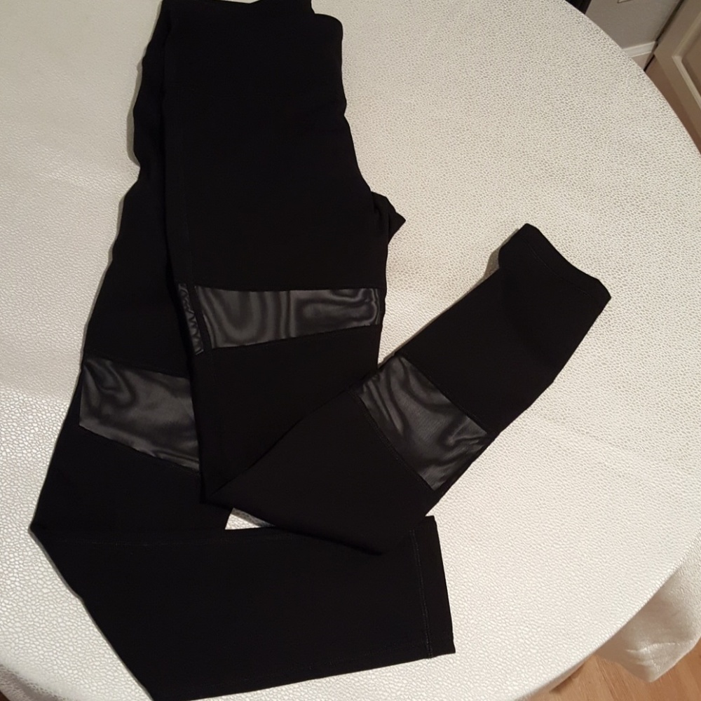 YOGALICUOUS LEGGINGS